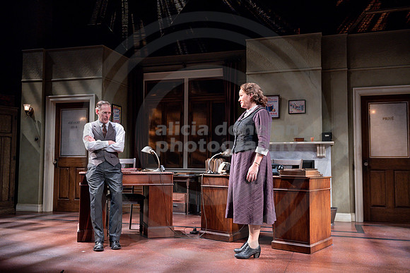 2021-11-30 PBD 'The People Downstairs' DR-1087