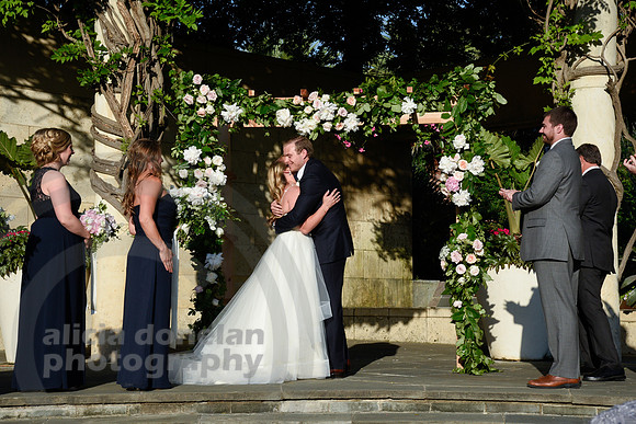 1233