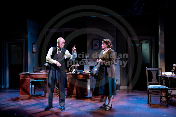 2021-11-30 PBD 'The People Downstairs' DR-562