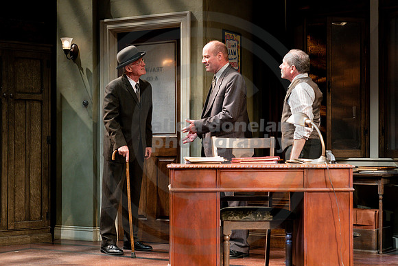 2021-11-30 PBD 'The People Downstairs' DR-1173