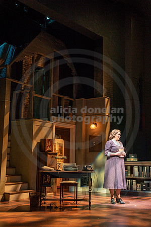 2021-11-30 PBD 'The People Downstairs' DR-1374