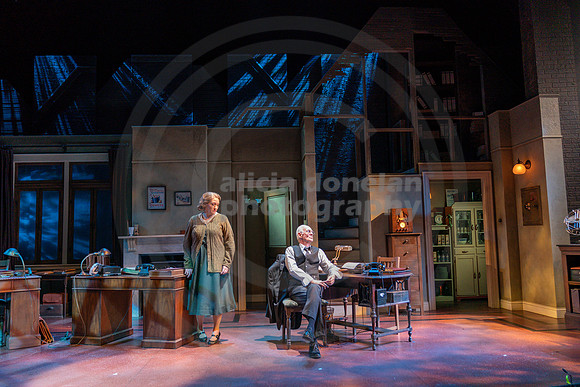 2021-11-30 PBD 'The People Downstairs' DR-508