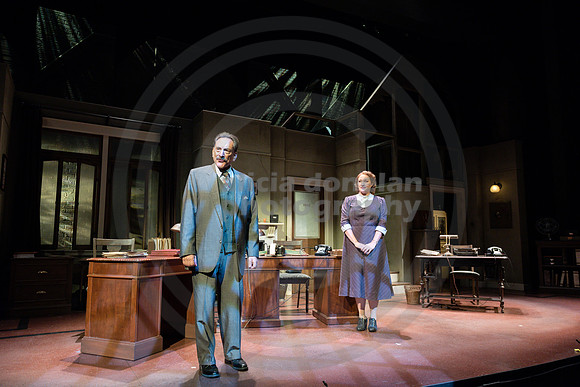 2021-11-30 PBD 'The People Downstairs' DR-1462